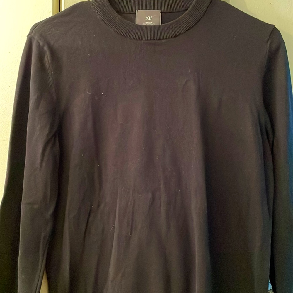 Men’s black sweater